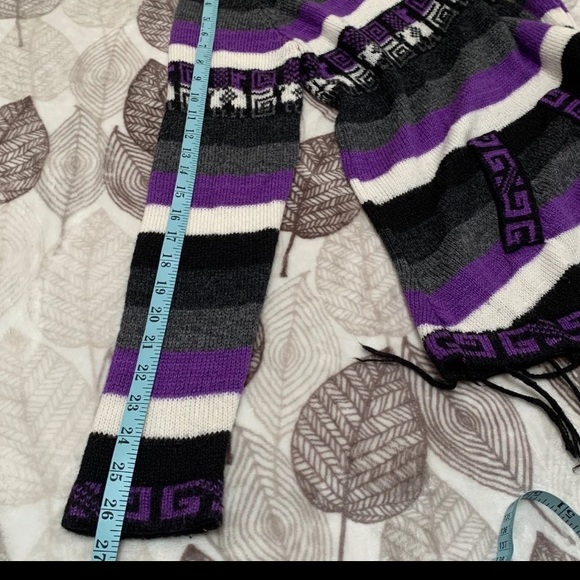 Hooded sweater alpaca design - Picture 7 of 7